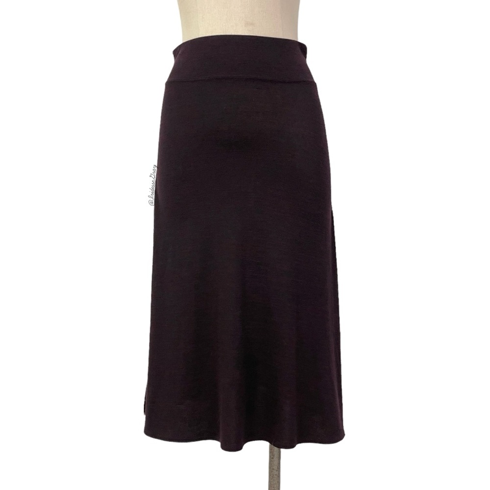 Aritzia- Wilfred Free Reposa Midi Skirt in Plum Black Size Small.